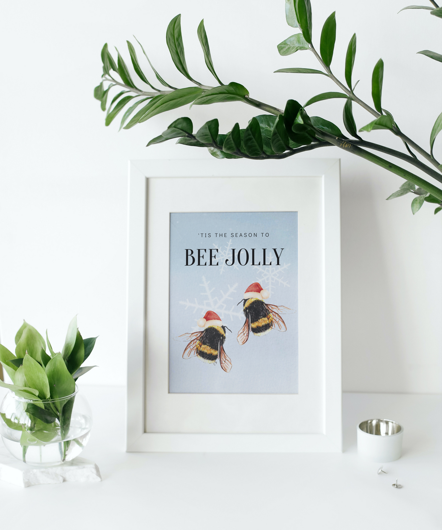 Bee Christmas decor, Tis the season to bee jolly, Santa hat bees, Christmas bee, Hap-bee holidays, Cute funny Christmas decor, Bee Merry art
